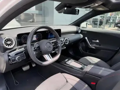 Photo 11 Mercedes Classe A A 200 Compacte