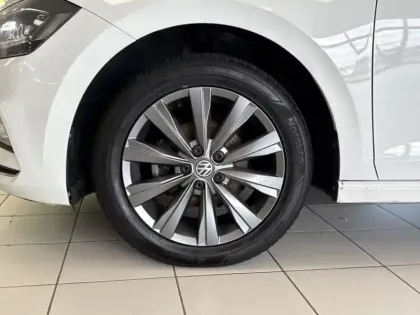 Photo 8 Volkswagen Polo Copper Line