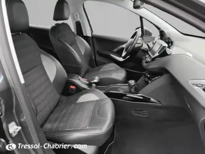 Photo 8 Peugeot 2008  PureTech 130ch S&S EAT6 Allure