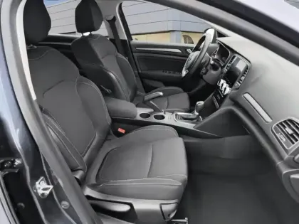 Photo 8 Renault Scenic  TCe 140 FAP EDC - 21 Business