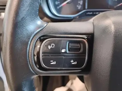 Photo 18 Citroën Berlingo  Taille XL 7pl BlueHDi 130 S&S BVM6 Shine