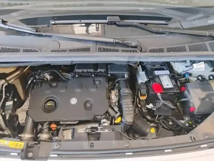 Photo 6 Citroën Berlingo  Taille XL 7pl BlueHDi 130 S&S BVM6 Shine
