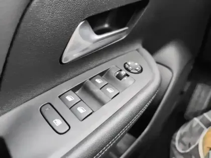 Photo 19 Opel Mokka  Electrique 136 ch & Batterie 50 kWh GS