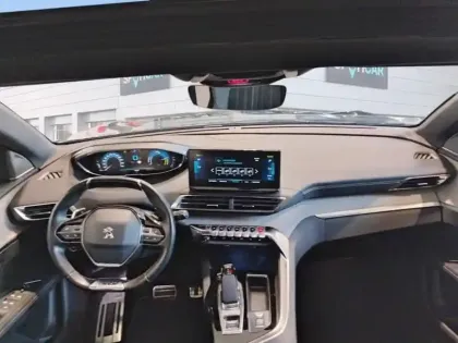 Photo 9 Peugeot 3008  Hybrid 225 e-EAT8 GT