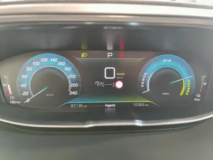 Photo 20 Peugeot 3008  Hybrid 225 e-EAT8 GT