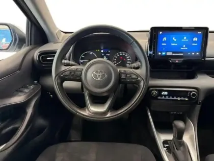 Photo 10 Toyota Yaris  116h Dynamic 5p MY22