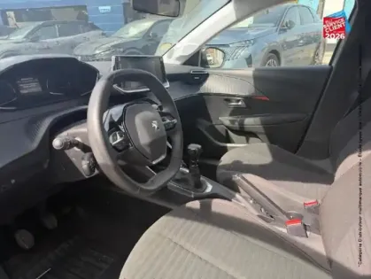 Photo 14 Peugeot 208  1.5 BlueHDi 100ch S/S Active CarPlay