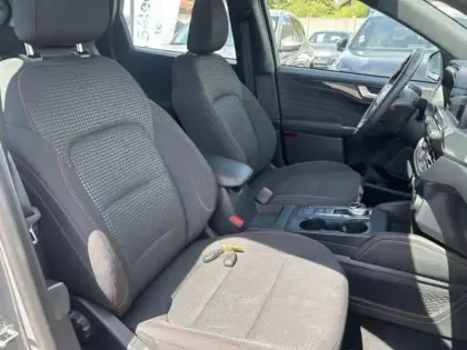 Photo 10 Ford Kuga  2.5 Duratec 190ch FHEV E85 ST-Line BVA