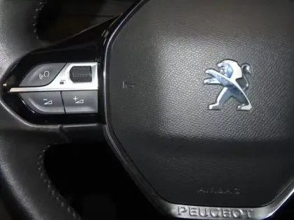 Photo 26 Peugeot 208  1.2 PureTech 75ch S&S Like 2023