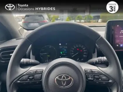 Photo 12 Toyota Yaris  116h Dynamic 5p MC24