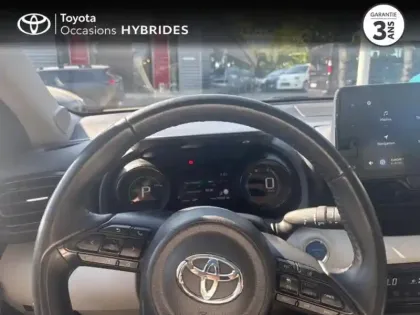 Photo 12 Toyota Yaris  116h Iconic 5p MY22
