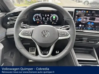 Photo 10 Volkswagen Tiguan  2.0 TDI 150ch R-Line Edition DSG7