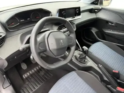 Photo 9 Peugeot 208  1.2 PureTech 75ch S&S Like