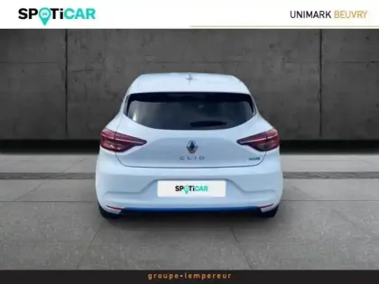Photo 5 Renault Clio  1.6 E-Tech 140ch Première Edition