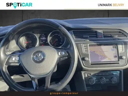 Photo 10 Volkswagen Tiguan  2.0 TDI 150ch BlueMotion Technology Confortline