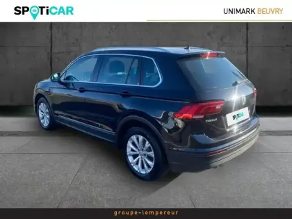 Photo 7 Volkswagen Tiguan  2.0 TDI 150ch BlueMotion Technology Confortline