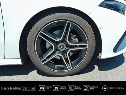 Photo 12 Mercedes Classe A  200 d 150ch AMG Line 8G-DCT