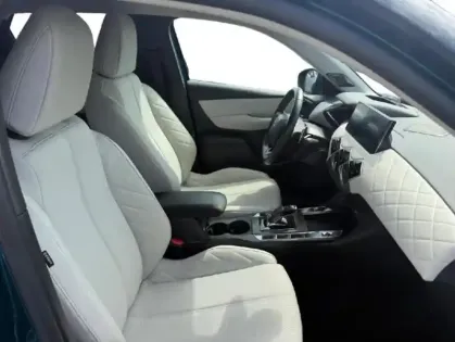 Photo 14 DS DS 3  Crossback BlueHDi 130ch Grand Chic Automatique 98g