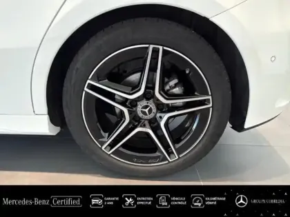 Photo 10 Mercedes Classe A  180 d 116ch AMG Line 8G-DCT