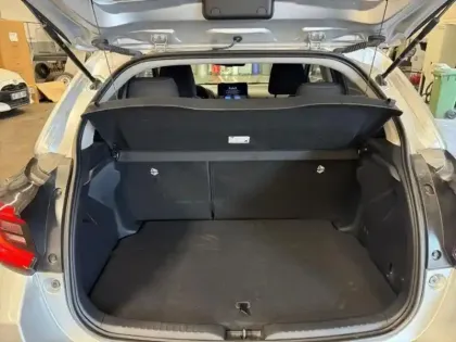 Photo 11 Toyota Yaris  116h Design 5p MY25