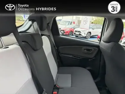 Photo 6 Toyota Yaris  100h France Business 5p RC19