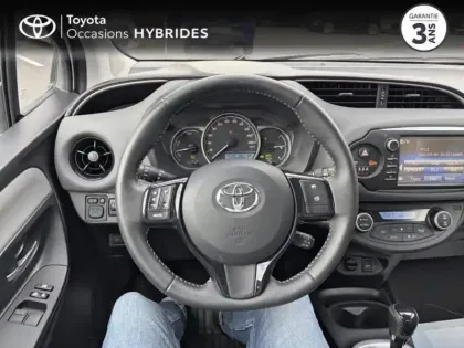 Photo 8 Toyota Yaris  100h France Business 5p RC19