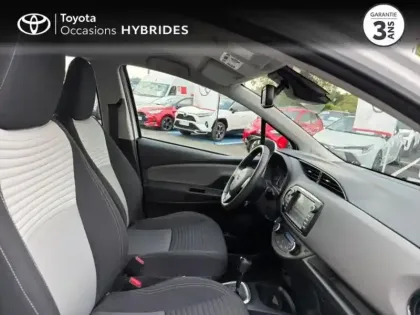 Photo 5 Toyota Yaris  100h France Business 5p RC19