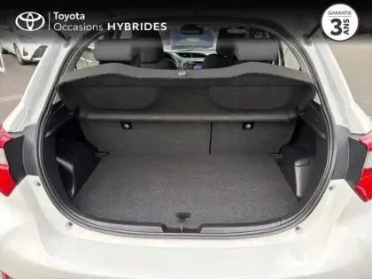 Photo 9 Toyota Yaris  100h France Business 5p RC19