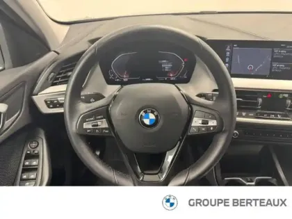 Photo 6 BMW Serie 1 Série 1 116iA 109ch Business Design DKG7