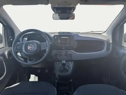 Photo 7 Fiat Panda  Pandina 1.0 65ch BSG S&S Hybrid Icône