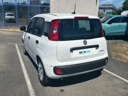 Photo 6 Fiat Panda  Pandina 1.0 65ch BSG S&S Hybrid Icône