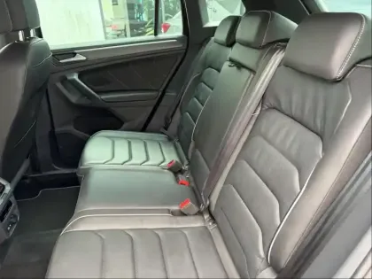 Photo 23 Volkswagen Tiguan  2.0 TDI 150ch R-Line Exclusive DSG7