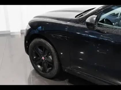 Photo 11 Jaguar F-Pace  P400e Plug-in-Hybrid SE BVA8 AWD