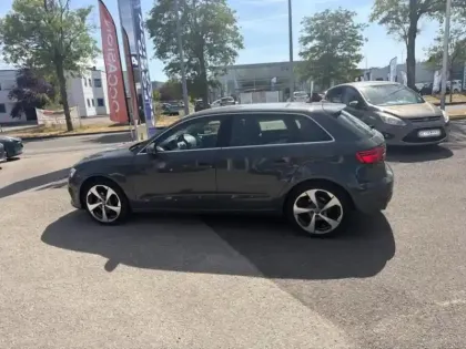 Photo 7 Audi A3  Sportback 1.4 TFSI CoD 150ch Design luxe S tronic 7