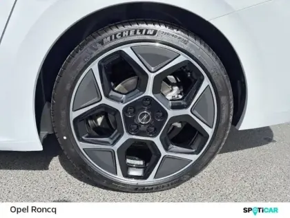 Photo 12 Opel Astra  Sports Tourer 1.2 Turbo Hybrid 145ch Ultimate e-DCT 6