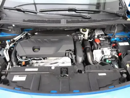 Photo 26 Peugeot 3008  HYBRID 225ch GT e-EAT8