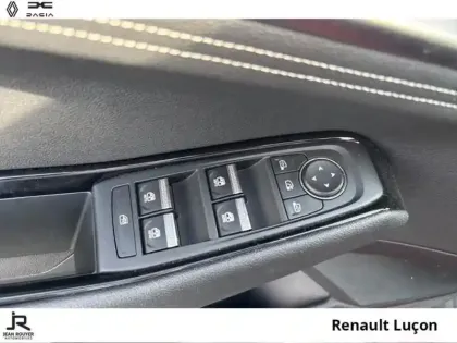 Photo 13 Renault Austral  1.2 E-Tech full hybrid 200ch Techno - 25
