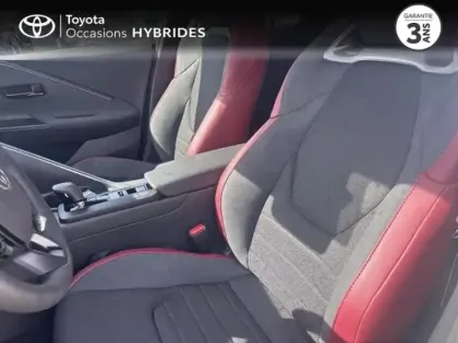 Photo 11 Toyota C-HR  2.0 Hybride Rechargeable 225ch Collection MY26