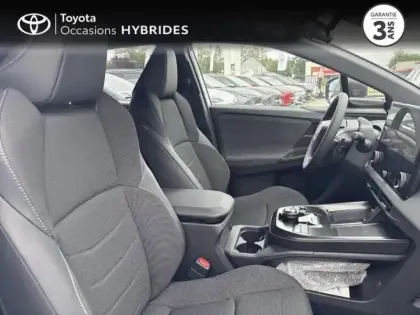 Photo 5 Toyota C-HR + 224ch 77kWh Design Grande Autonomie