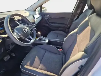 Photo 13 Renault Captur  1.6 E-Tech hybride 145ch Intens -21