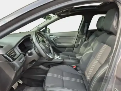 Photo 12 Renault Captur  1.6 E-Tech hybride 145ch Engineered