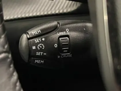 Photo 10 Peugeot 208  1.2 PureTech 100ch S&S Style EAT8