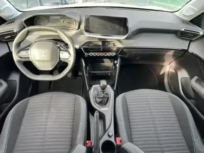 Photo 12 Peugeot 208  1.2 PureTech 100ch S&S Style EAT8