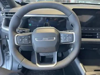 Photo 12 Jeep Compass  1.6 Turbo T4 225ch e-Hybrid Plug-in Summit BVR7