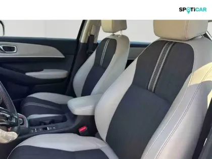 Photo 10 Honda HR-V  1.5 i-MMD 131ch e:HEV Advance