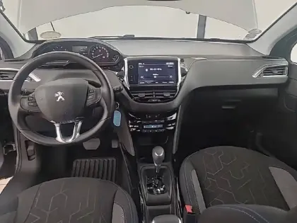 Photo 42 Peugeot 2008  PureTech 130ch S&S EAT6