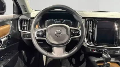 Photo 12 Volvo S90  D4 190 ch  Geartronic 8