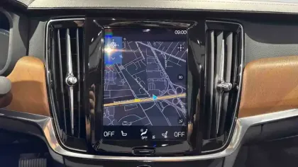 Photo 17 Volvo S90  D4 190 ch  Geartronic 8