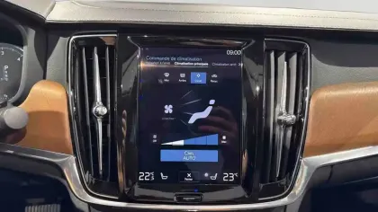 Photo 20 Volvo S90  D4 190 ch  Geartronic 8