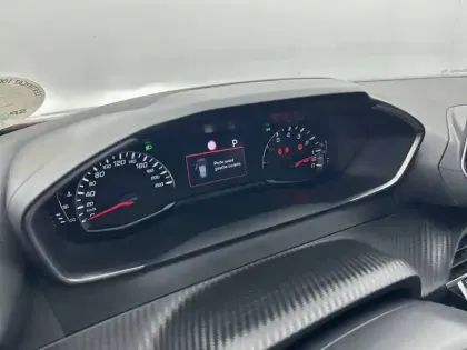 Photo 9 Peugeot 2008  PureTech 130 S&S EAT8